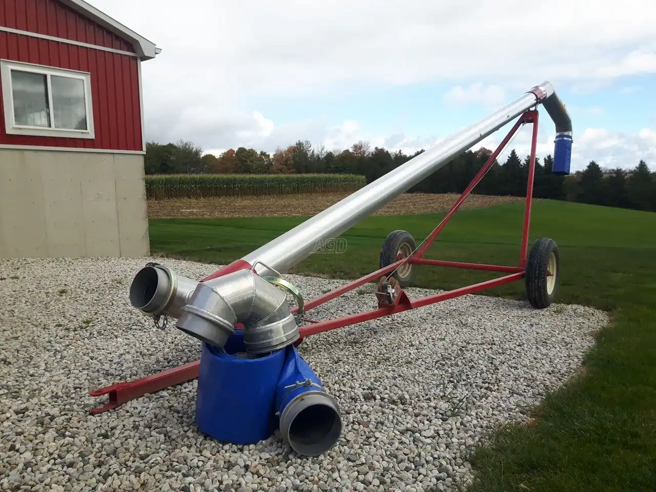Gallery image 1 for New 2023 Husky aluminum Manure Boom