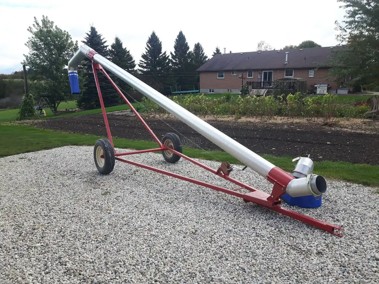 Gallery image 2 for New 2023 Husky aluminum Manure Boom