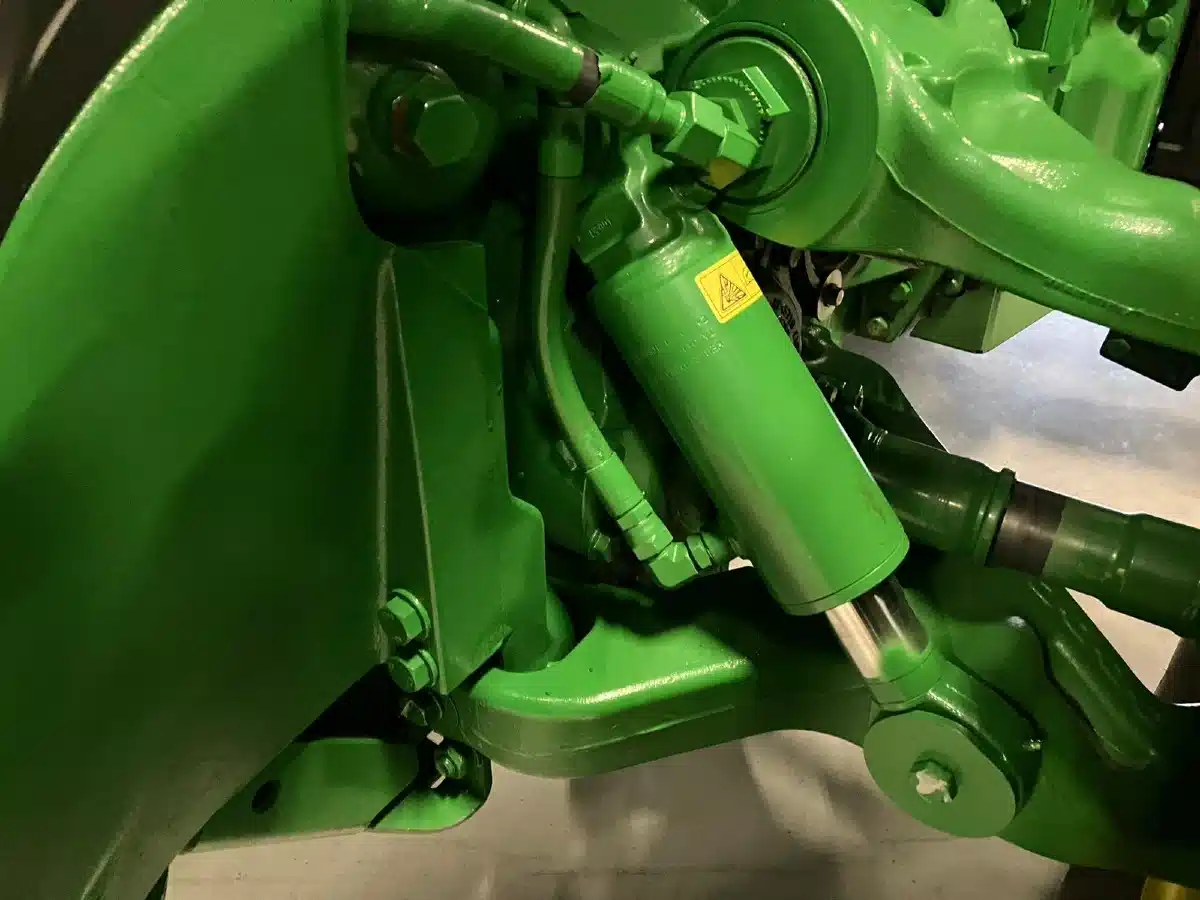 Gallery image 2 for Used 2021 John Deere 8R 310 Tractor