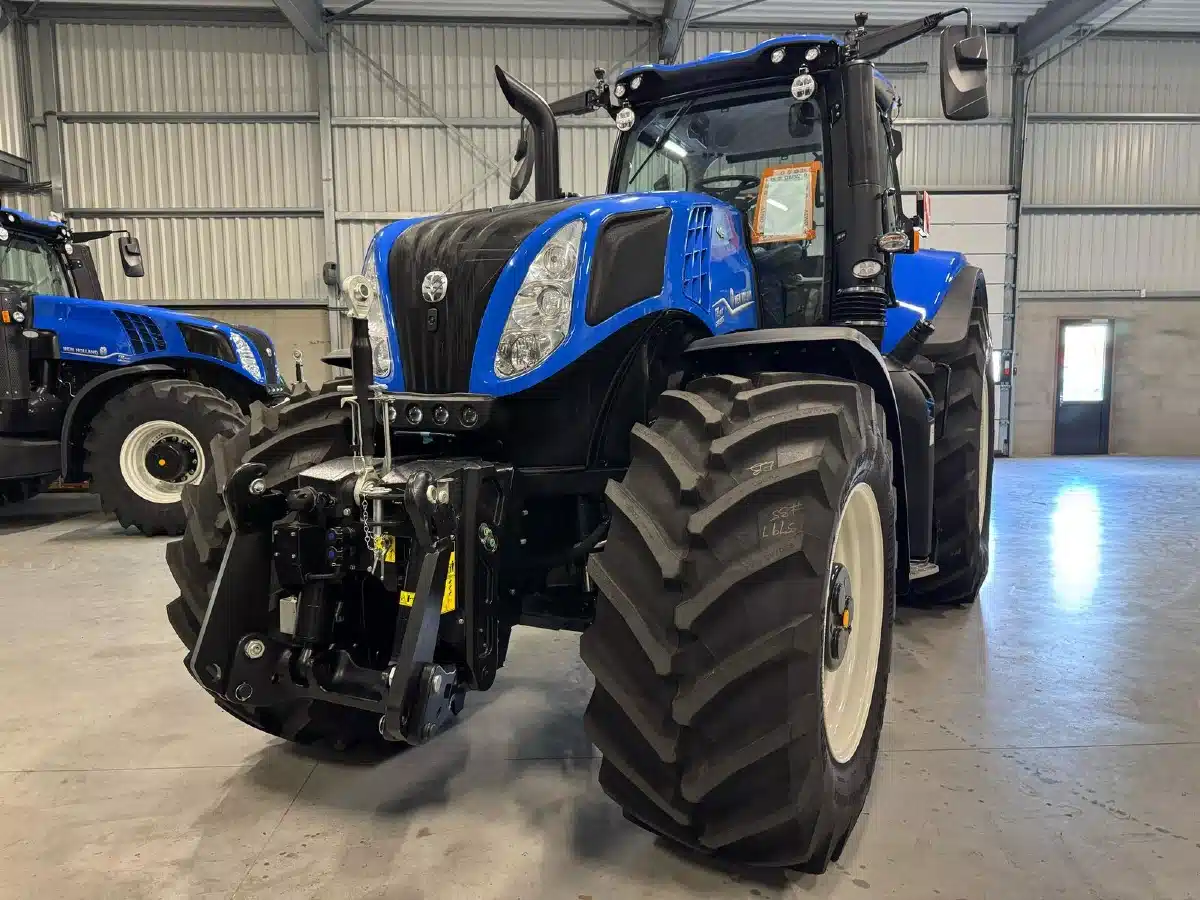 Gallery image 2 for Used 2024 New Holland T8.410 Tractor