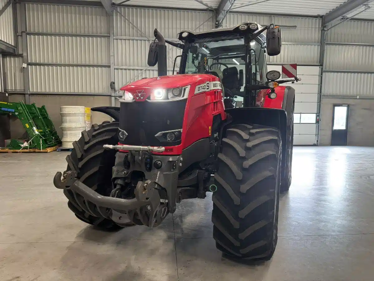 Gallery image 2 for Used 2022 Massey Ferguson 8740 S Tractor