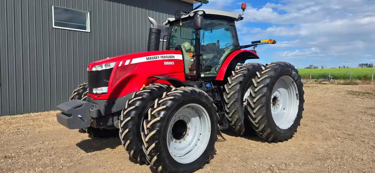 Gallery image 2 for Used 2014 Massey Ferguson 8660 Tractor