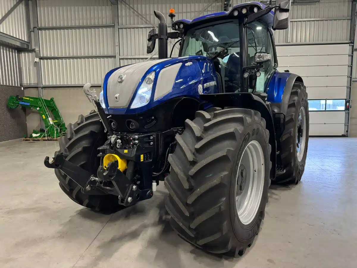Gallery image 2 for 2023 New Holland T7.315 Tractor