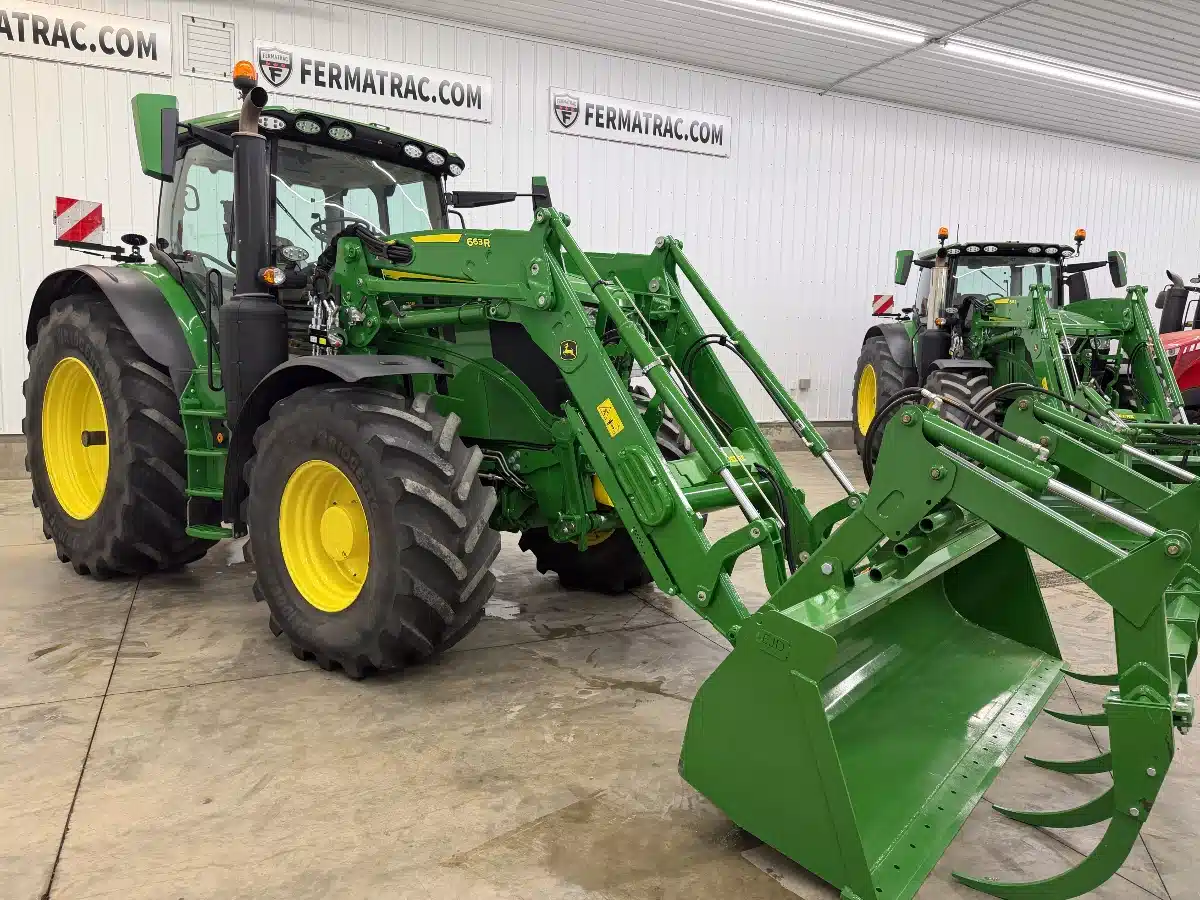Gallery image 1 for 2024 John Deere 6R 215 Tractor