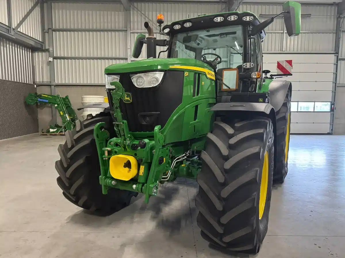 Gallery image 2 for Used 2024 John Deere 6R215