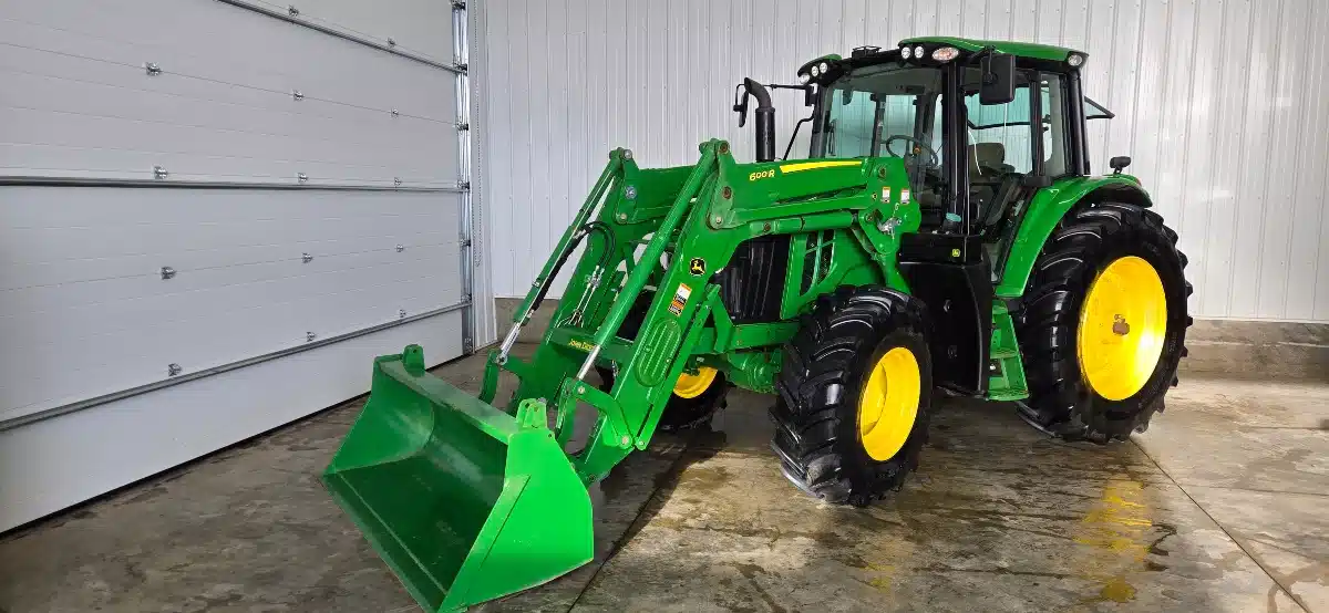 Gallery image 2 for 2023 John Deere 6110M Tractor