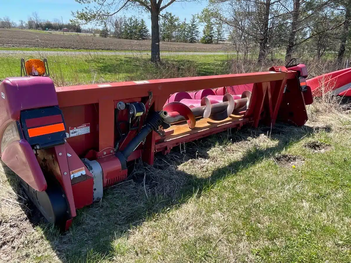 Gallery image 2 for Used 2004 Case IH 2206 Header - Row Crop