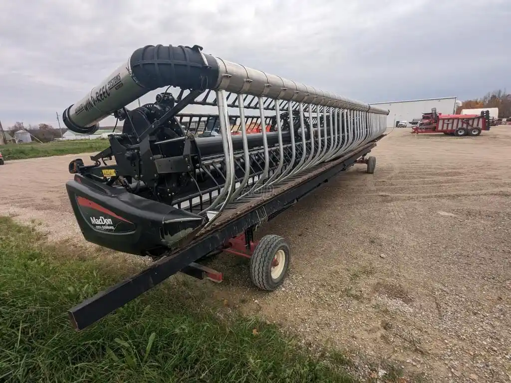 Gallery image 1 for Used 2014 MacDon FD75 Header - Draper