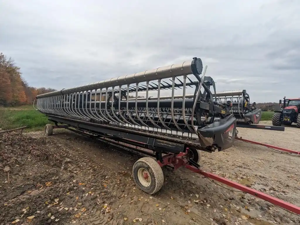 Gallery image 1 for Used 2016 MacDon FD75 Header - Draper