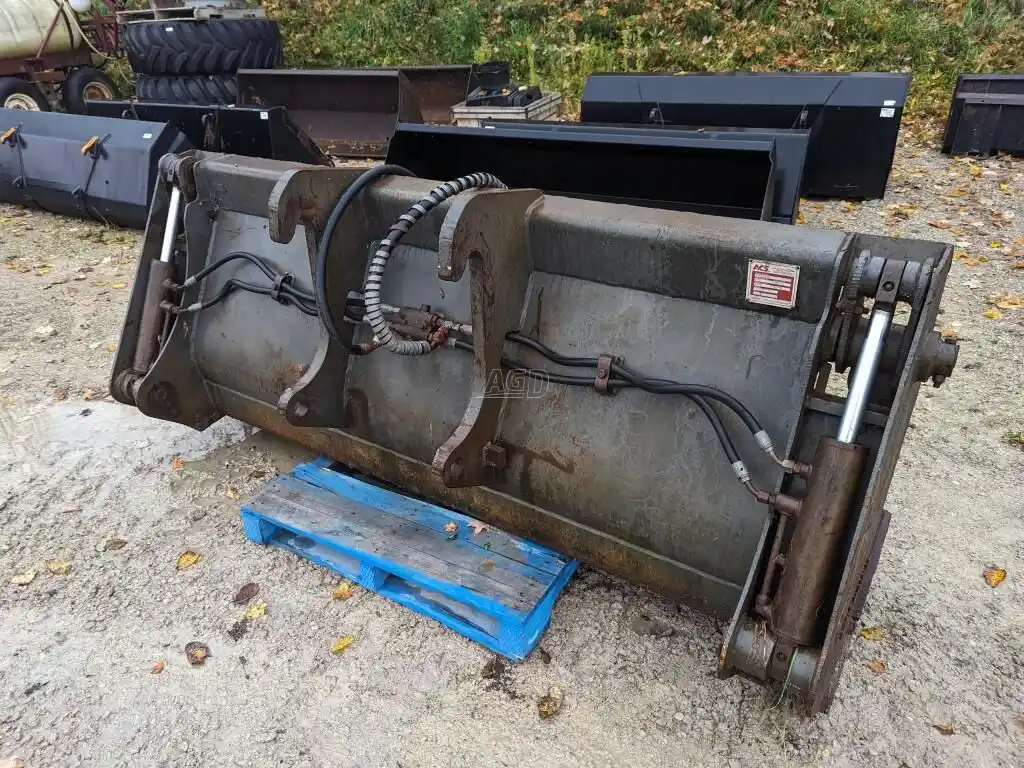 Gallery image 2 for Used 2010 1 Yard 96 Bucket