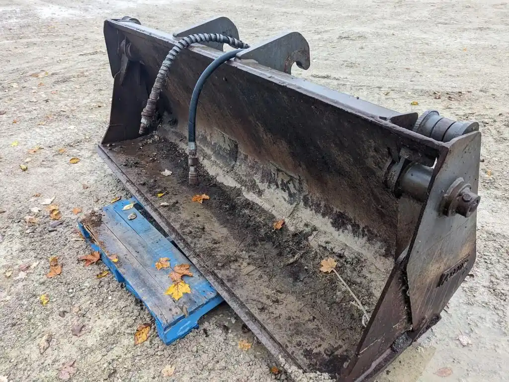 Gallery image 1 for Used 2010 1 Yard 96 Bucket