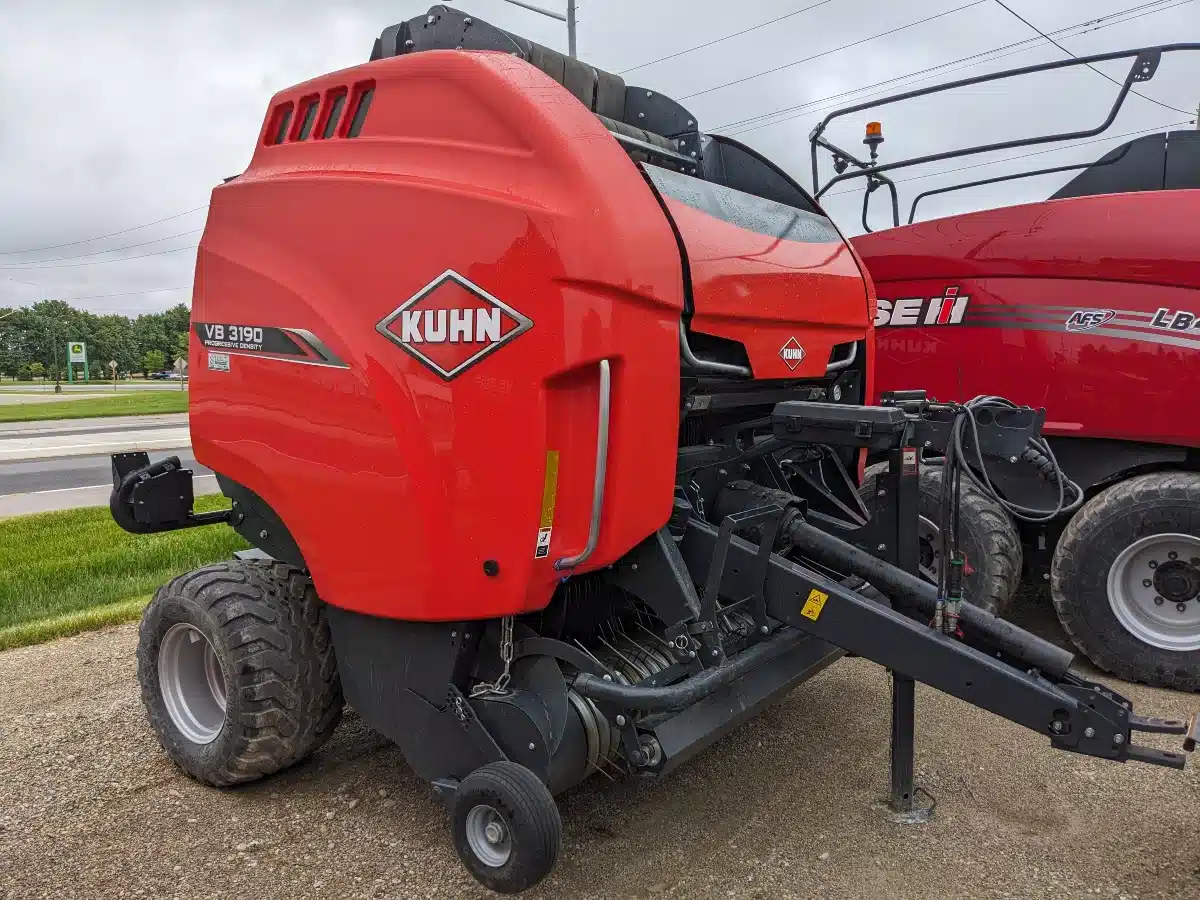 Gallery image 2 for Used 2021 Kuhn VB 3190 Round Baler