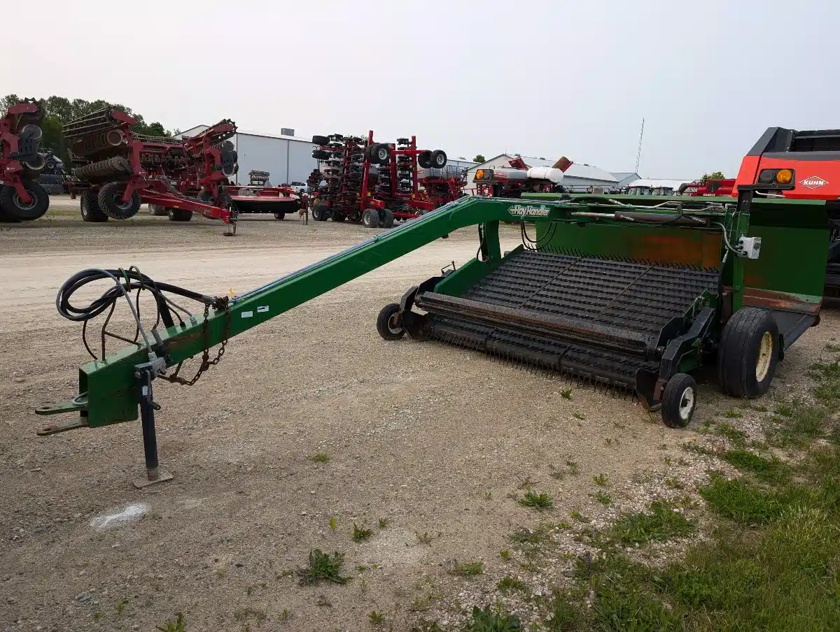 Gallery image 2 for Used 2015 Hay Handler H-96 Windrow Merger