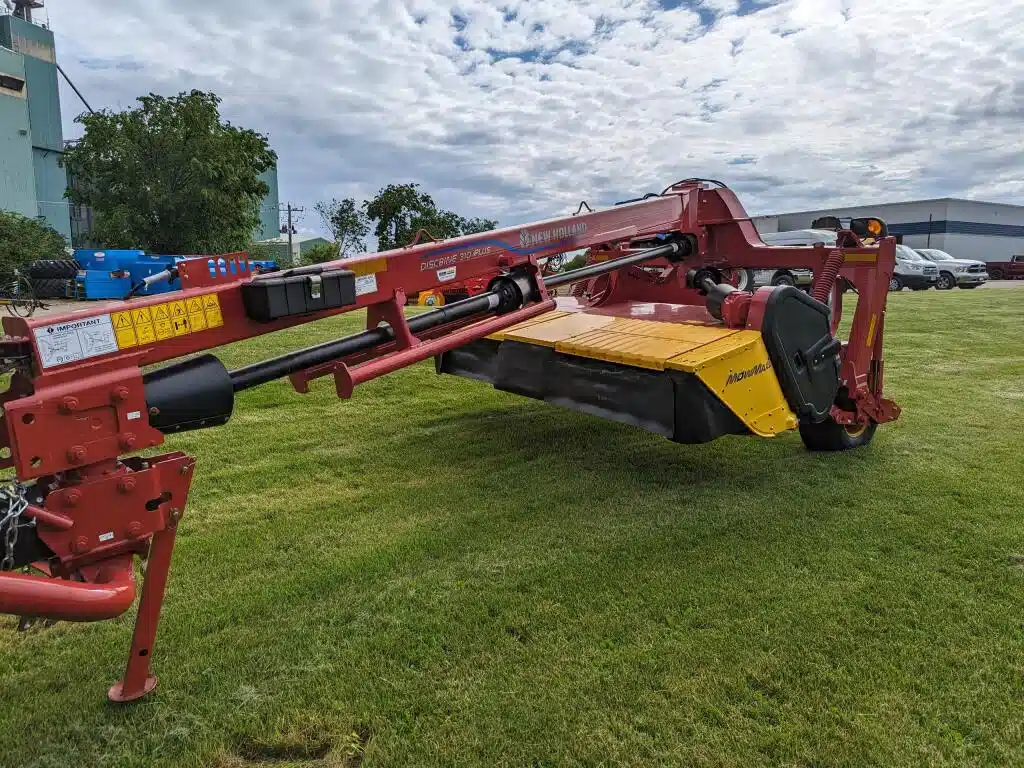 Photo de la Galerie 2 pour 2024 New Holland 310 PLUS Faucheuse-conditionneuse à disques