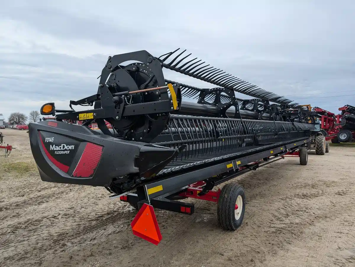 Gallery image 1 for Used 2021 MacDon FD75 Header - Draper