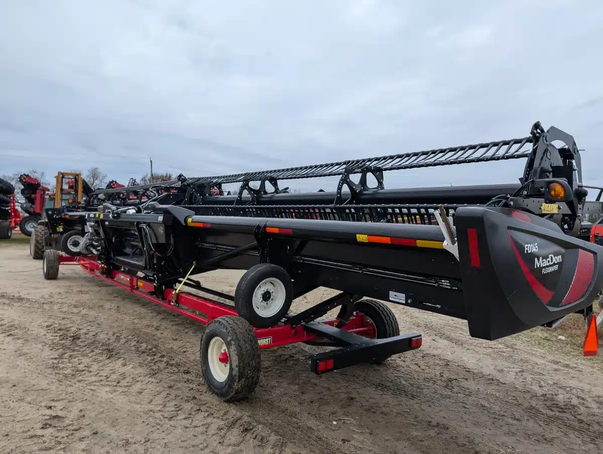 Gallery image 2 for Used 2021 MacDon FD75 Header - Draper
