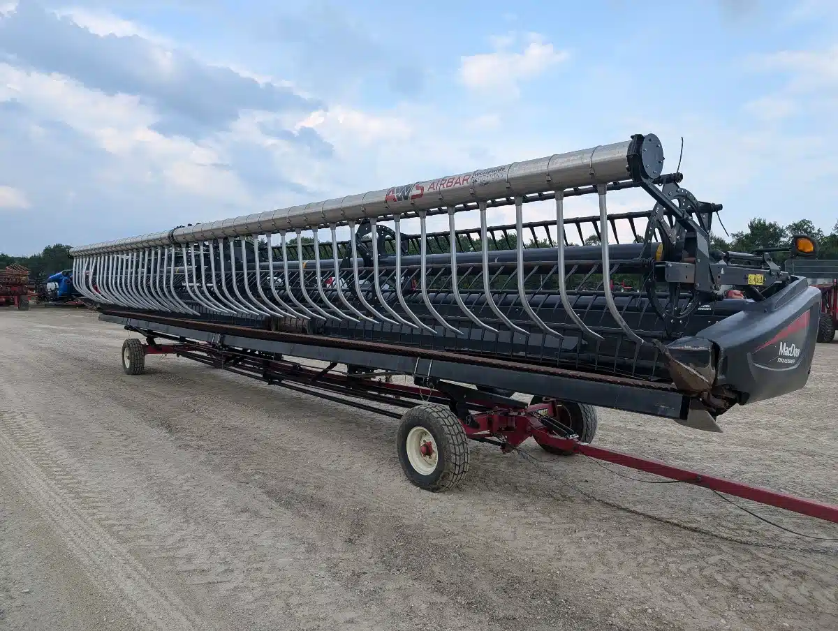 Gallery image 1 for Used 2014 MacDon FD75 Header - Draper