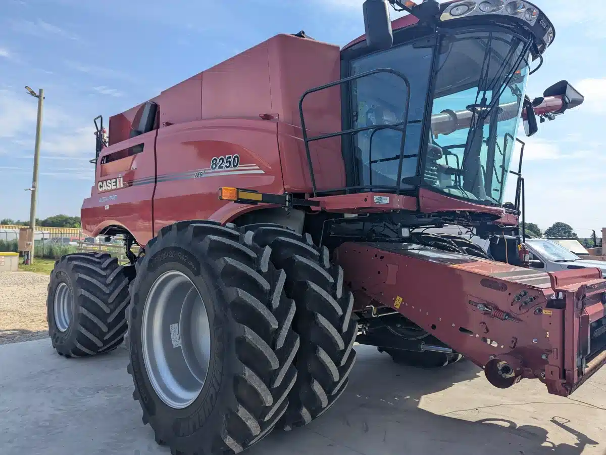 Gallery image 1 for Used 2019 Case IH 8250 Combine
