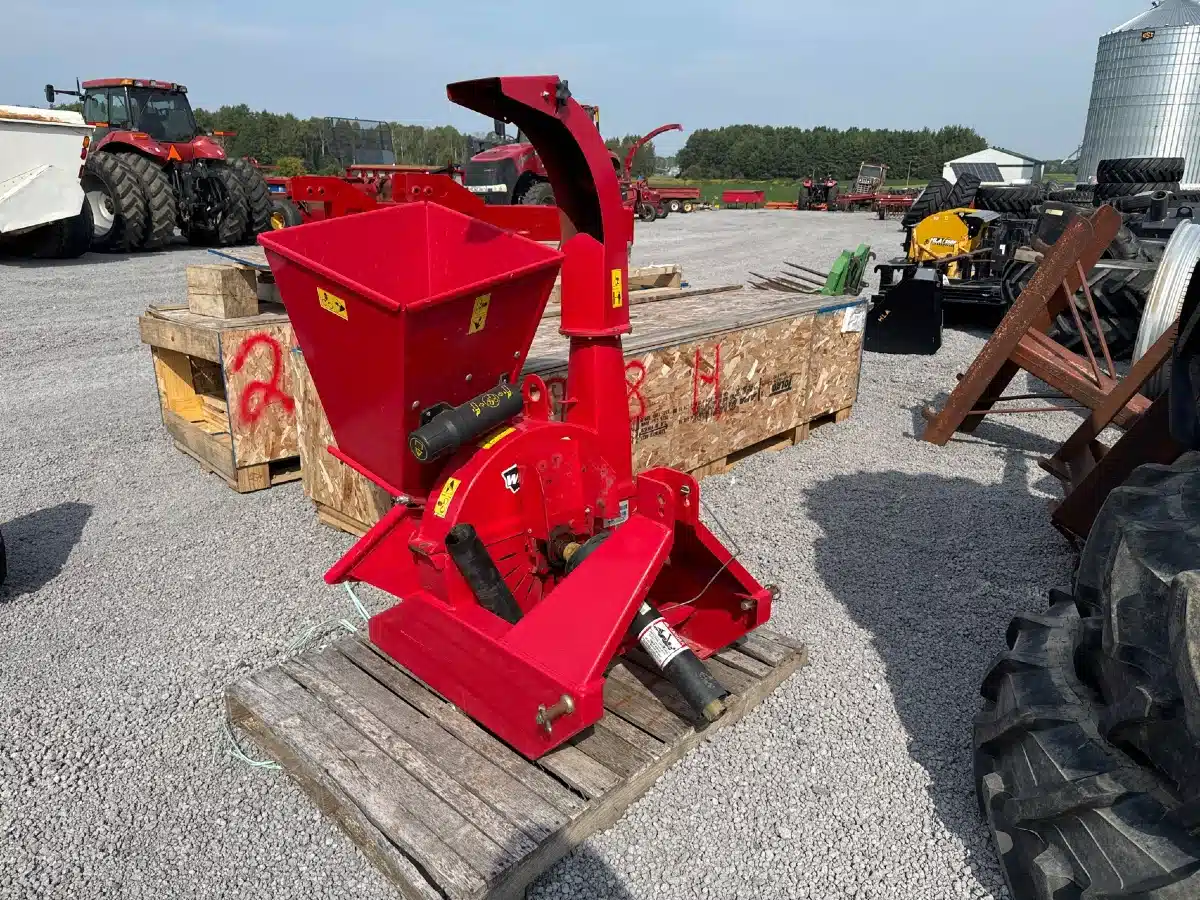 Gallery image 2 for Used 2014 Wallenstein BX42S Wood Chipper