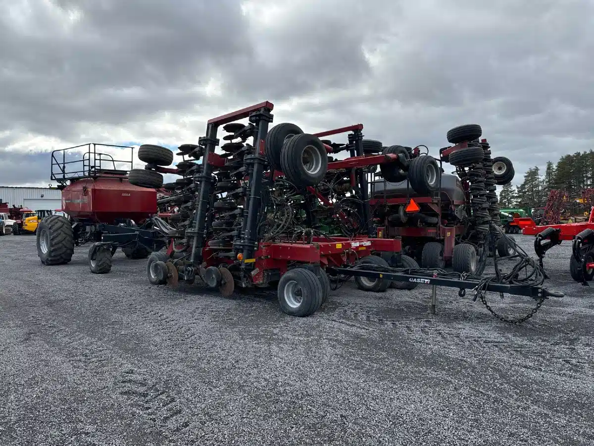 Gallery image 2 for Used 2010 Case IH SDX30 Air Drill