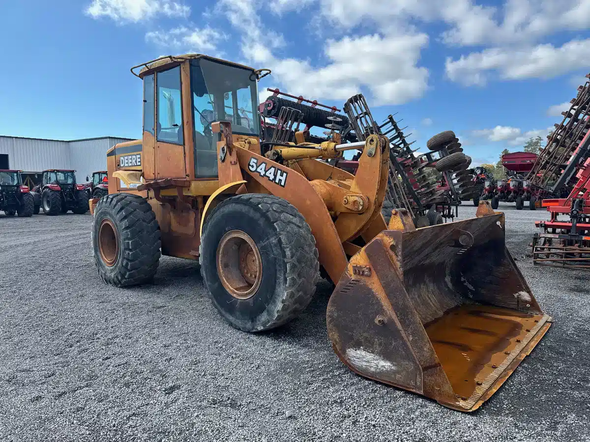 Gallery image 2 for Used John Deere 544H Wheel Loader
