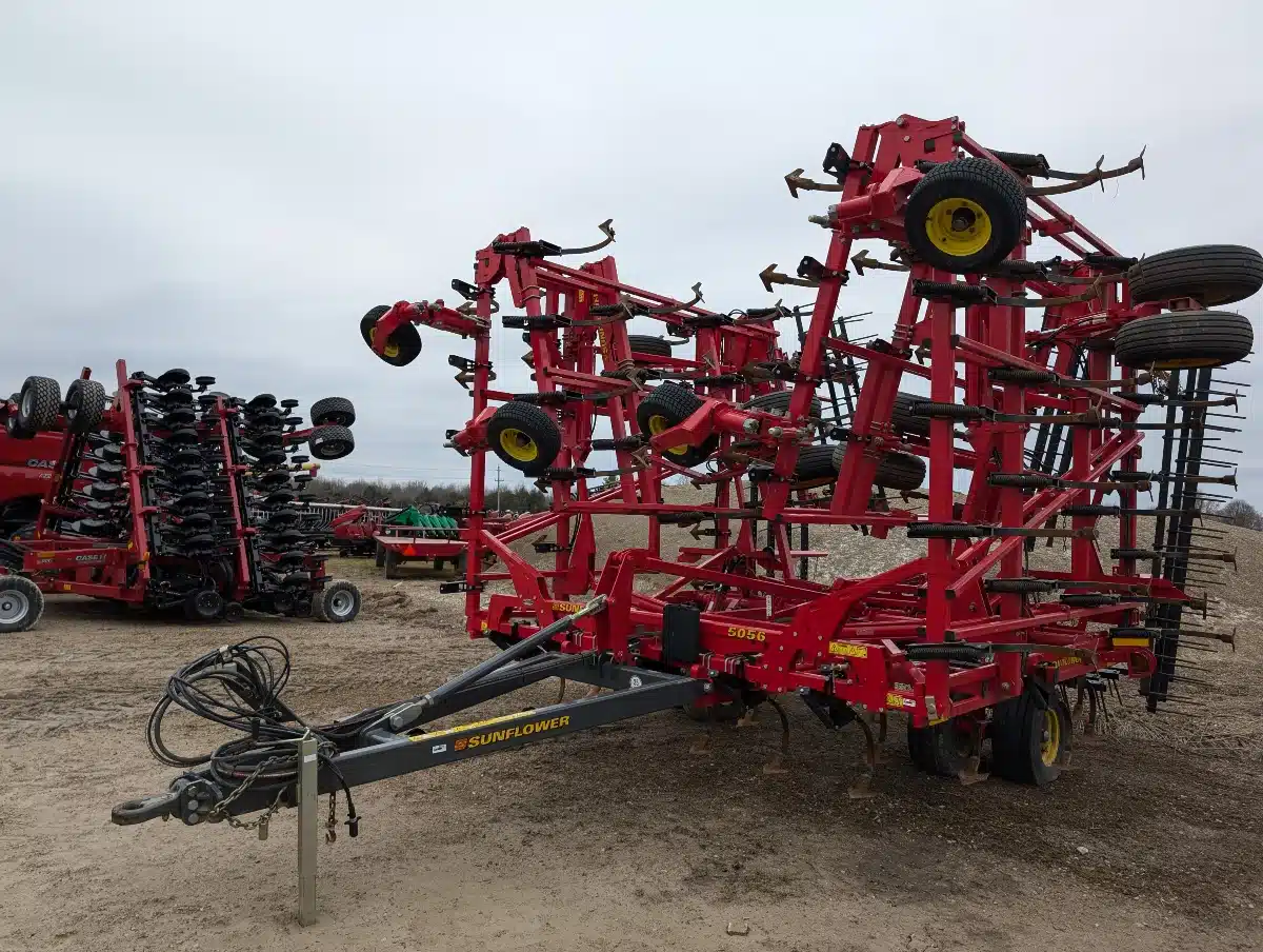 Gallery image 2 for Used 2021 Sunflower 5056 Cultivator