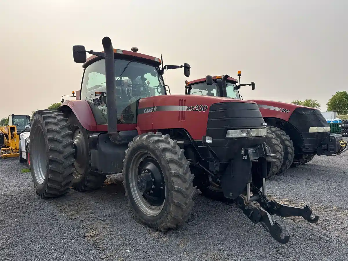 Gallery image 2 for Used Case IH MX230 Tractor