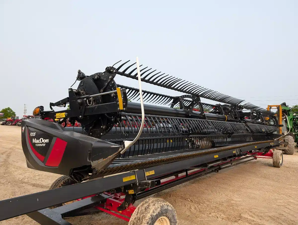 Gallery image 2 for Used 2019 MacDon FD135 Header - Draper