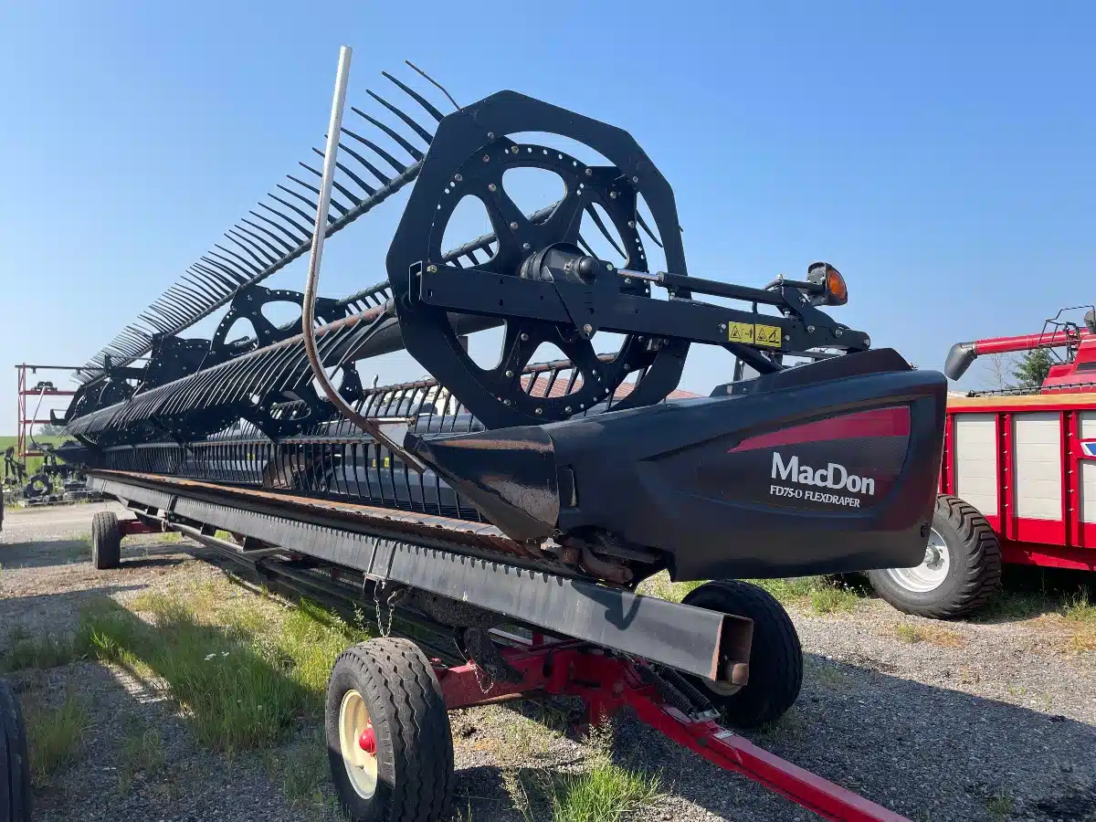Gallery image 1 for Used 2016 MacDon FD75 Header - Flex Draper