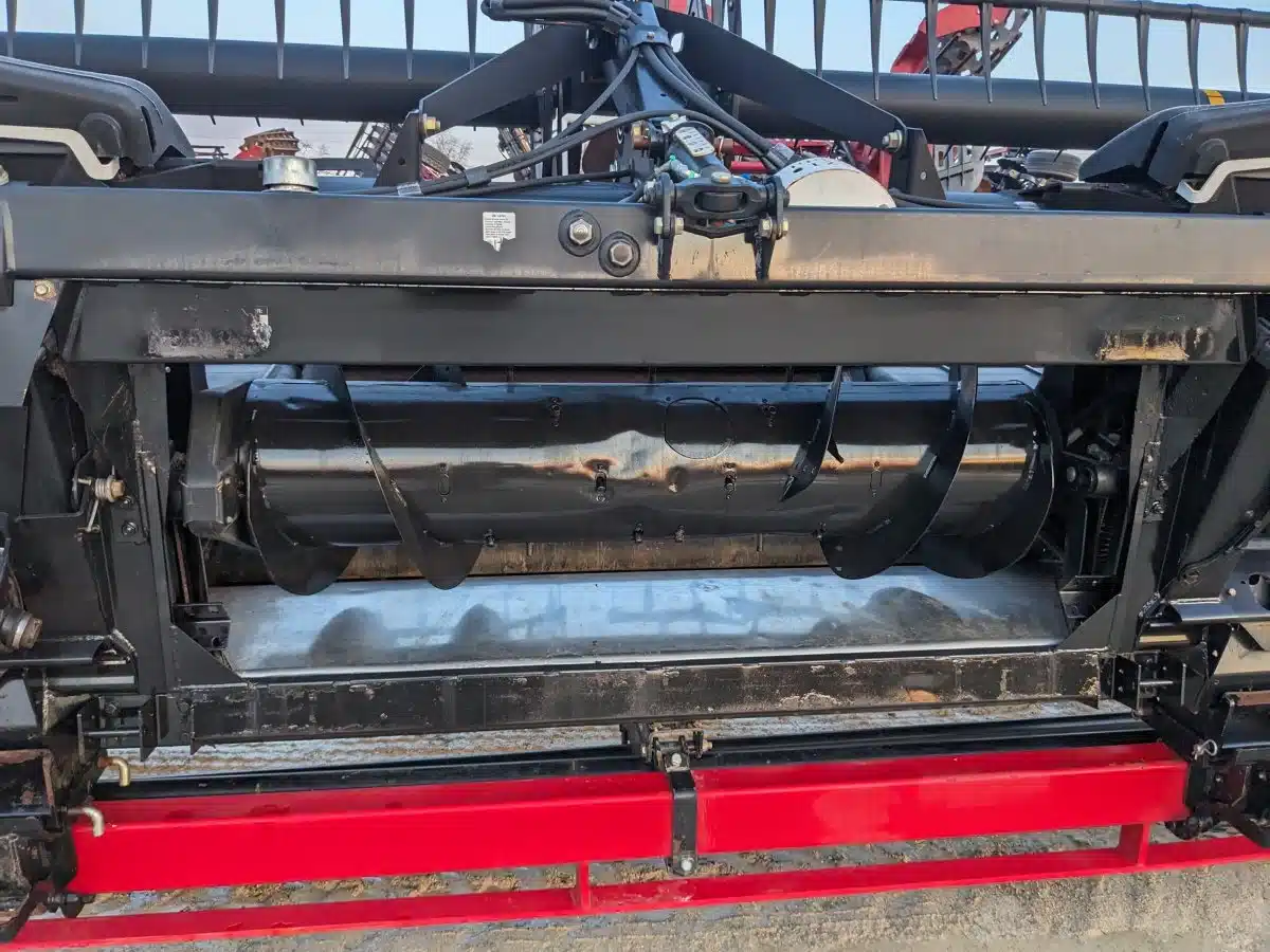 Gallery image 2 for Used 2016 MacDon FD75 Header - Flex Draper