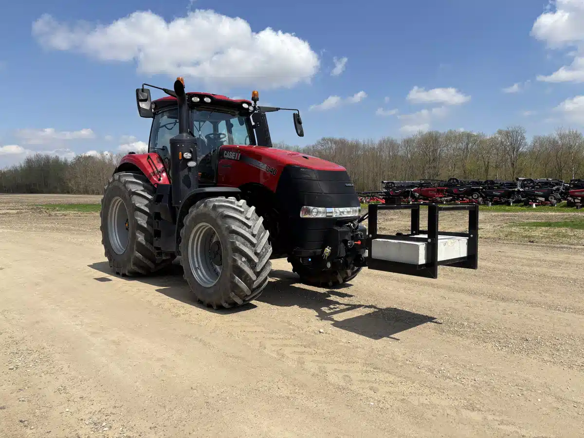 Gallery image 2 for Used 2020 Case IH MAGNUM 340 Tractor