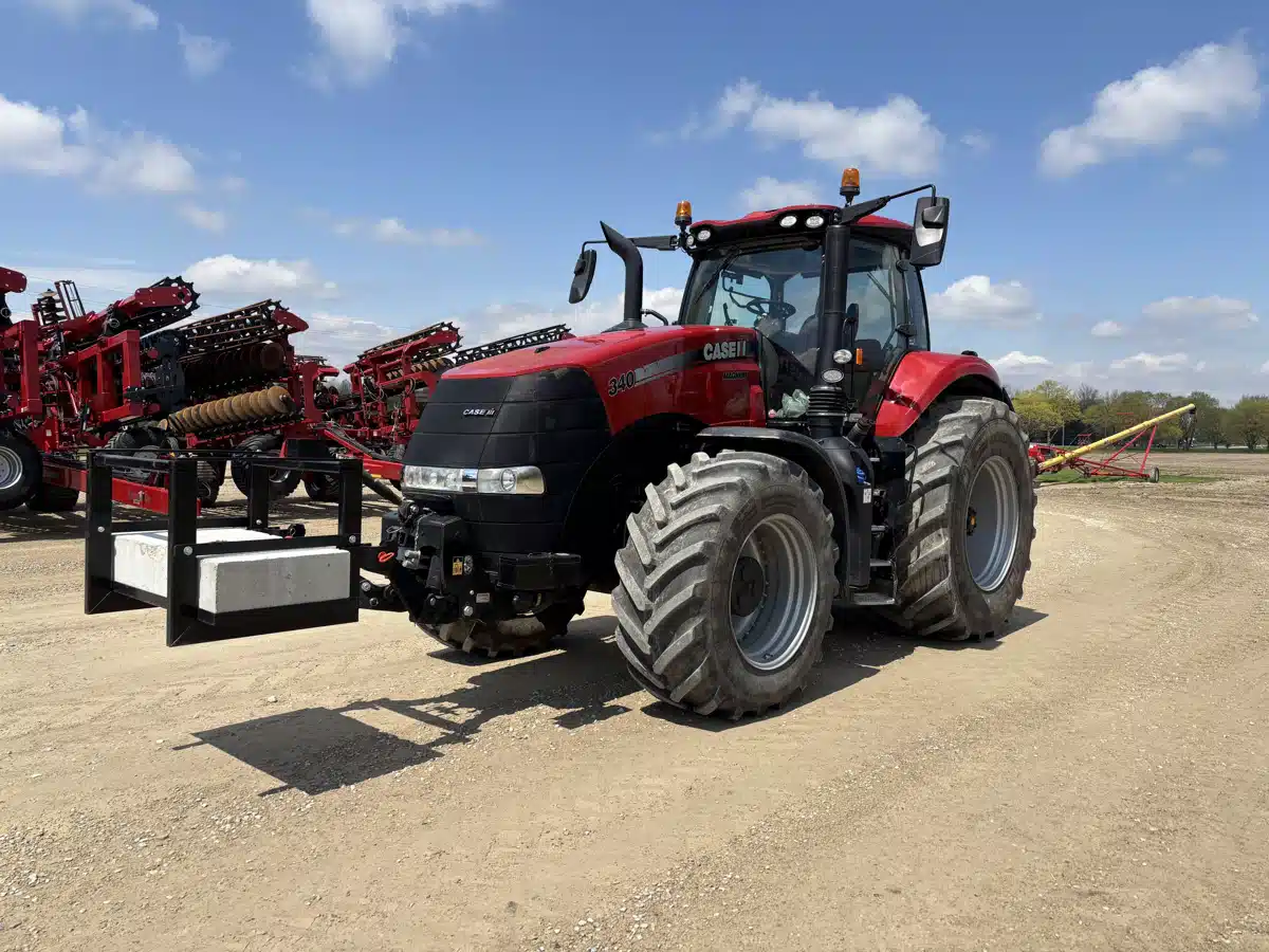 Gallery image 1 for Used 2020 Case IH MAGNUM 340 Tractor