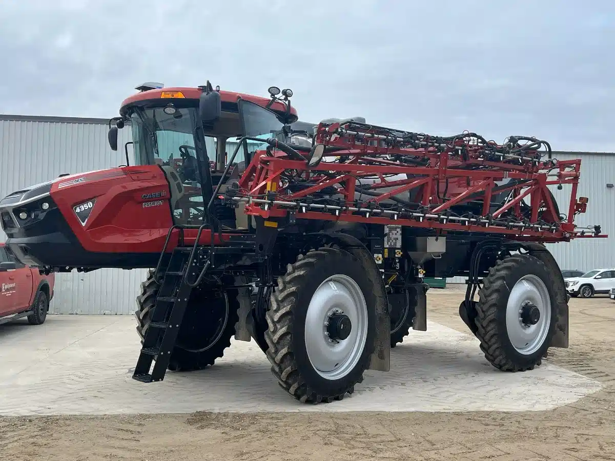 Gallery image 1 for New 2024 Case IH Patriot 4350 Sprayer - Self Propelled