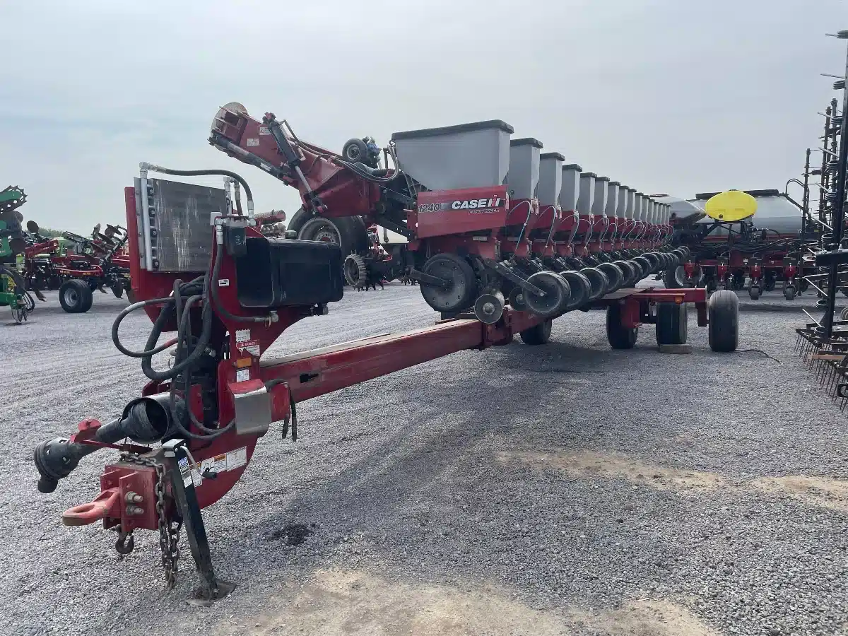 Gallery image 2 for Used 2012 Case IH 1240 Planter