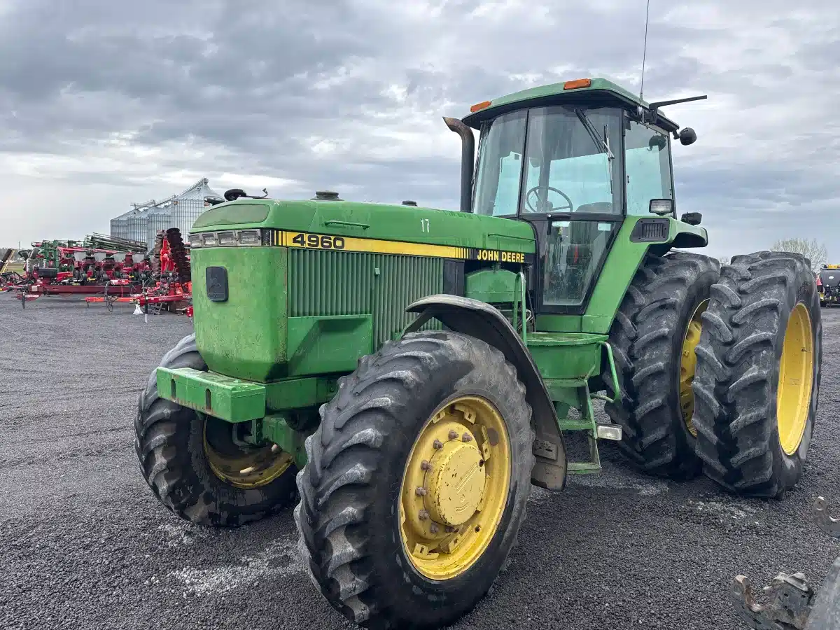 Gallery image 1 for Used 1992 John Deere 4960 Tractor