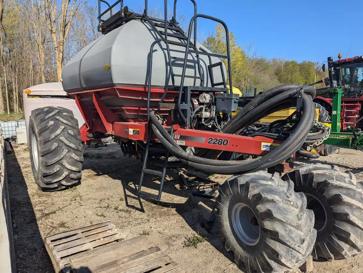 Gallery image 2 for Used 2016 Case IH 2280 Air Cart