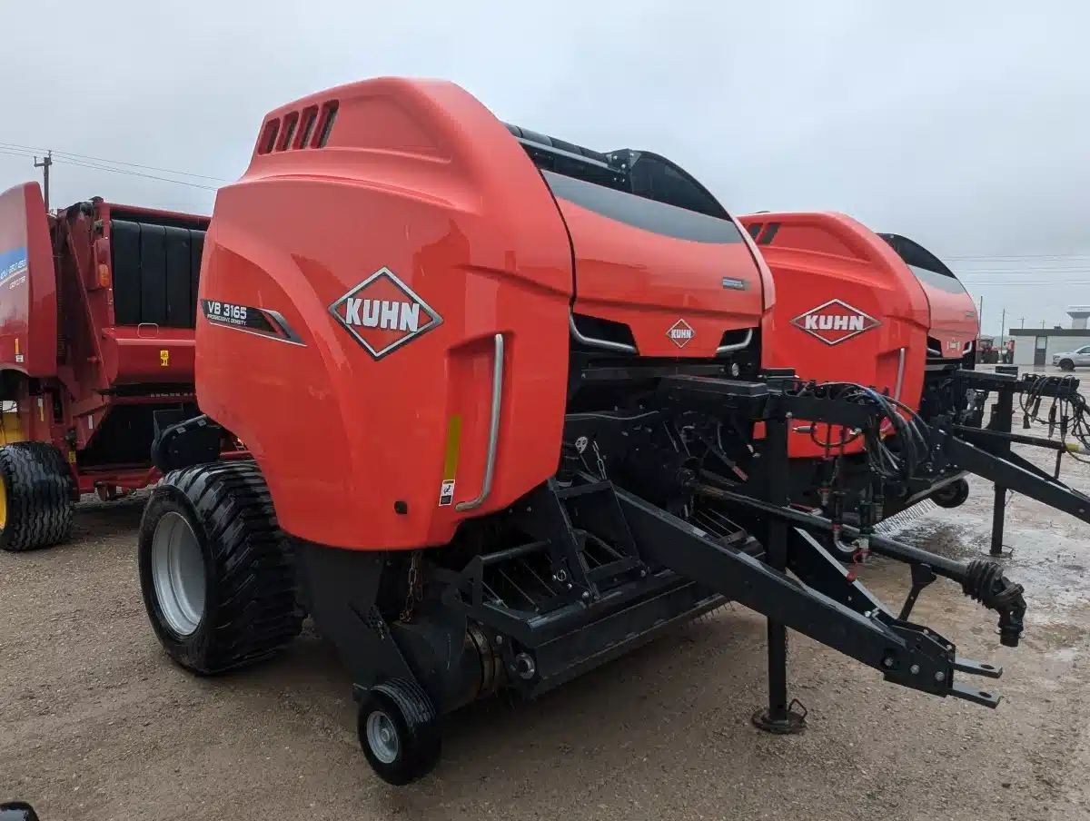 Gallery image 2 for Used 2021 Kuhn VB 3165 Round Baler