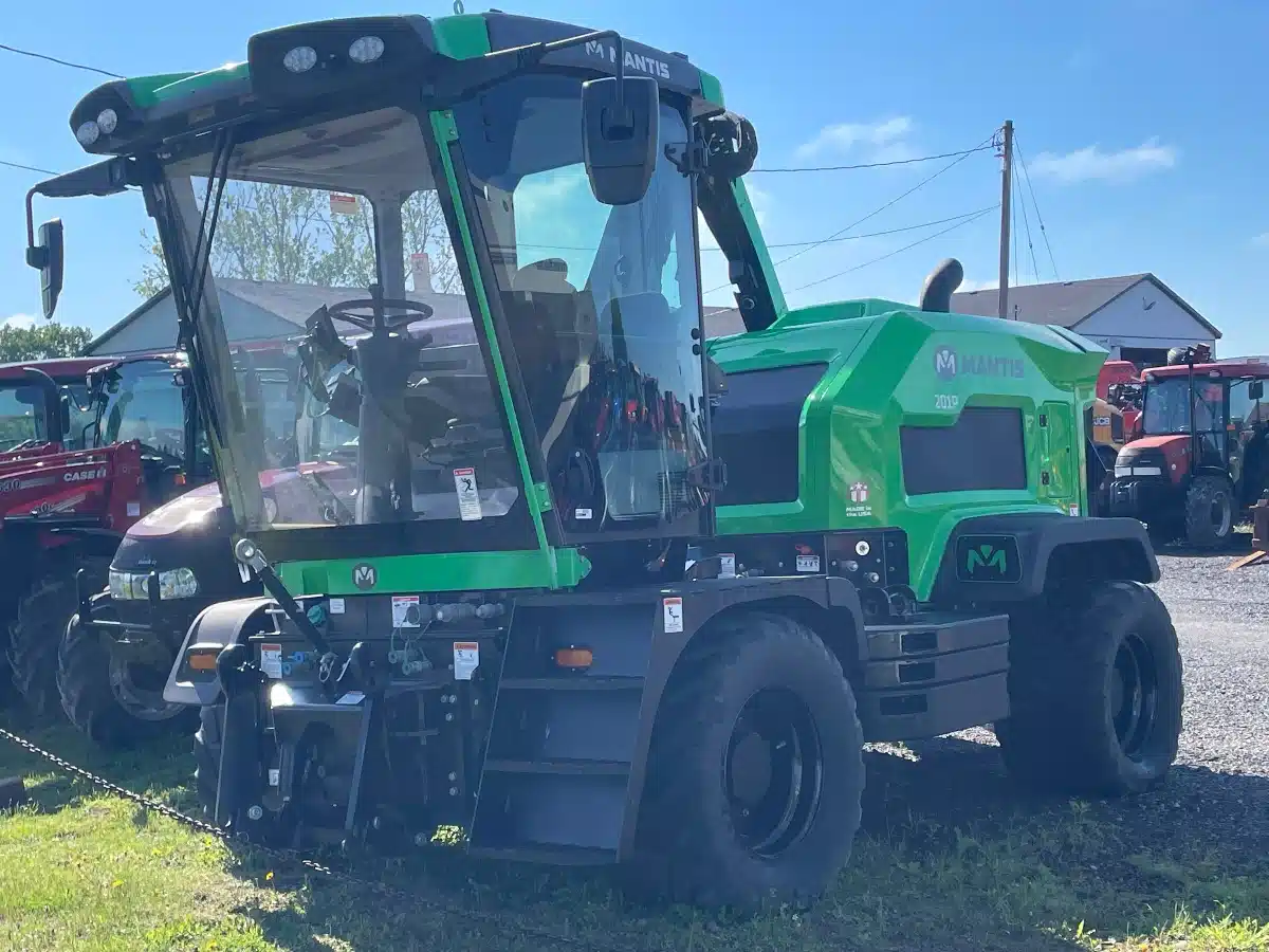 New 2024 Alamo MANTIS 201P Mower - Ditchbank