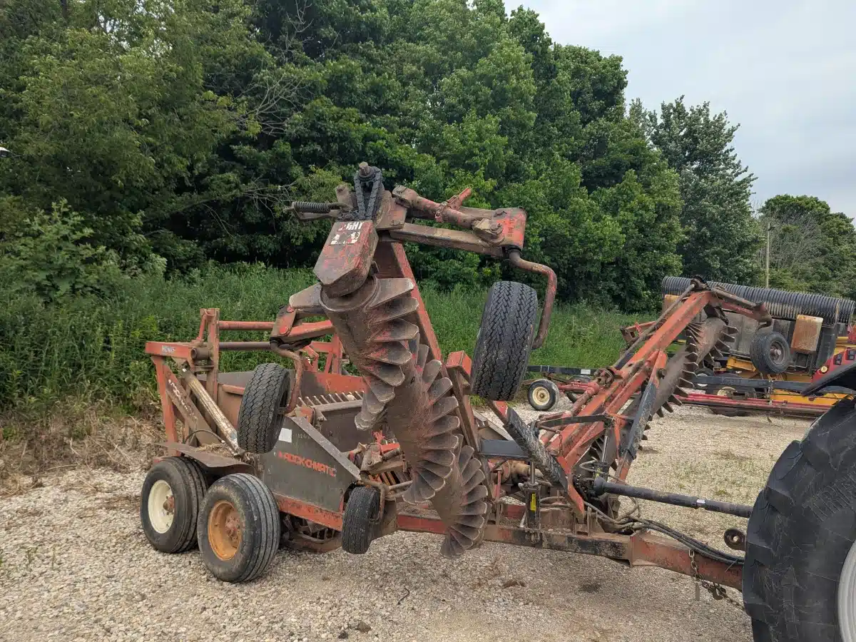 Gallery image 1 for Used Rock-O-Matic HDW5 Rock Picker