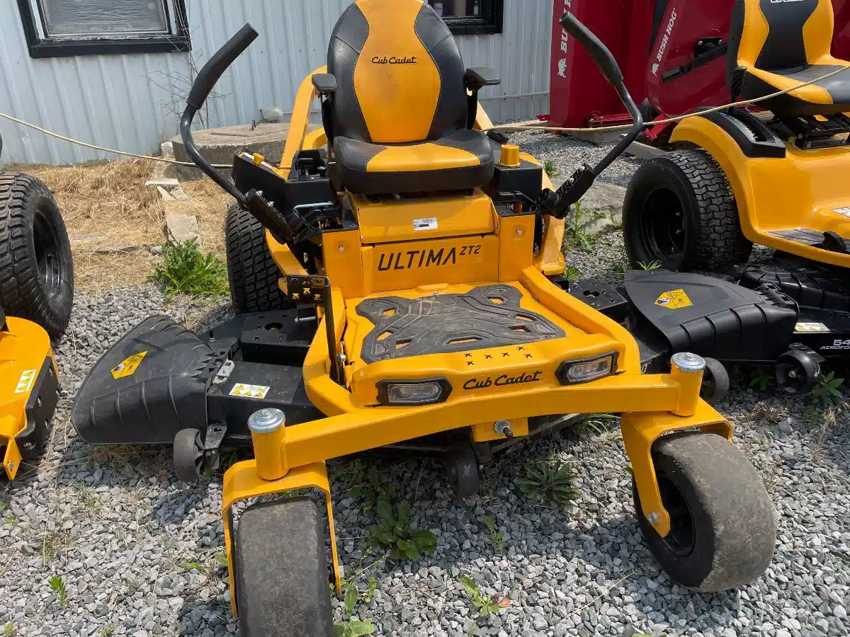 Gallery image 1 for Used 2023 Cub Cadet ZT2 60" Mower - Zero Turn