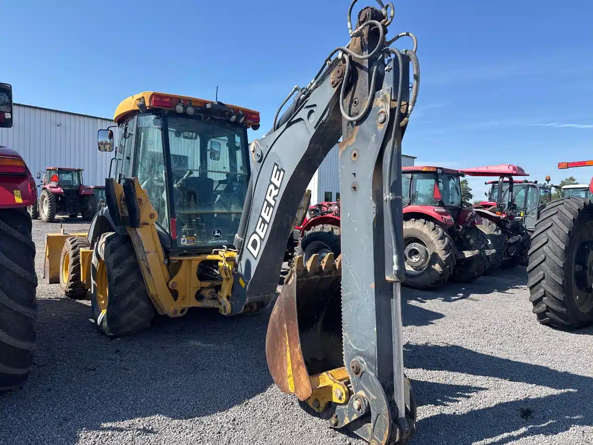 Gallery image 2 for Used John Deere 310SL Backhoe Loader