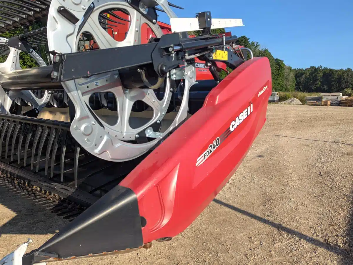 Gallery image 2 for Used 2023 MacDon FD2 Header - Flex Draper