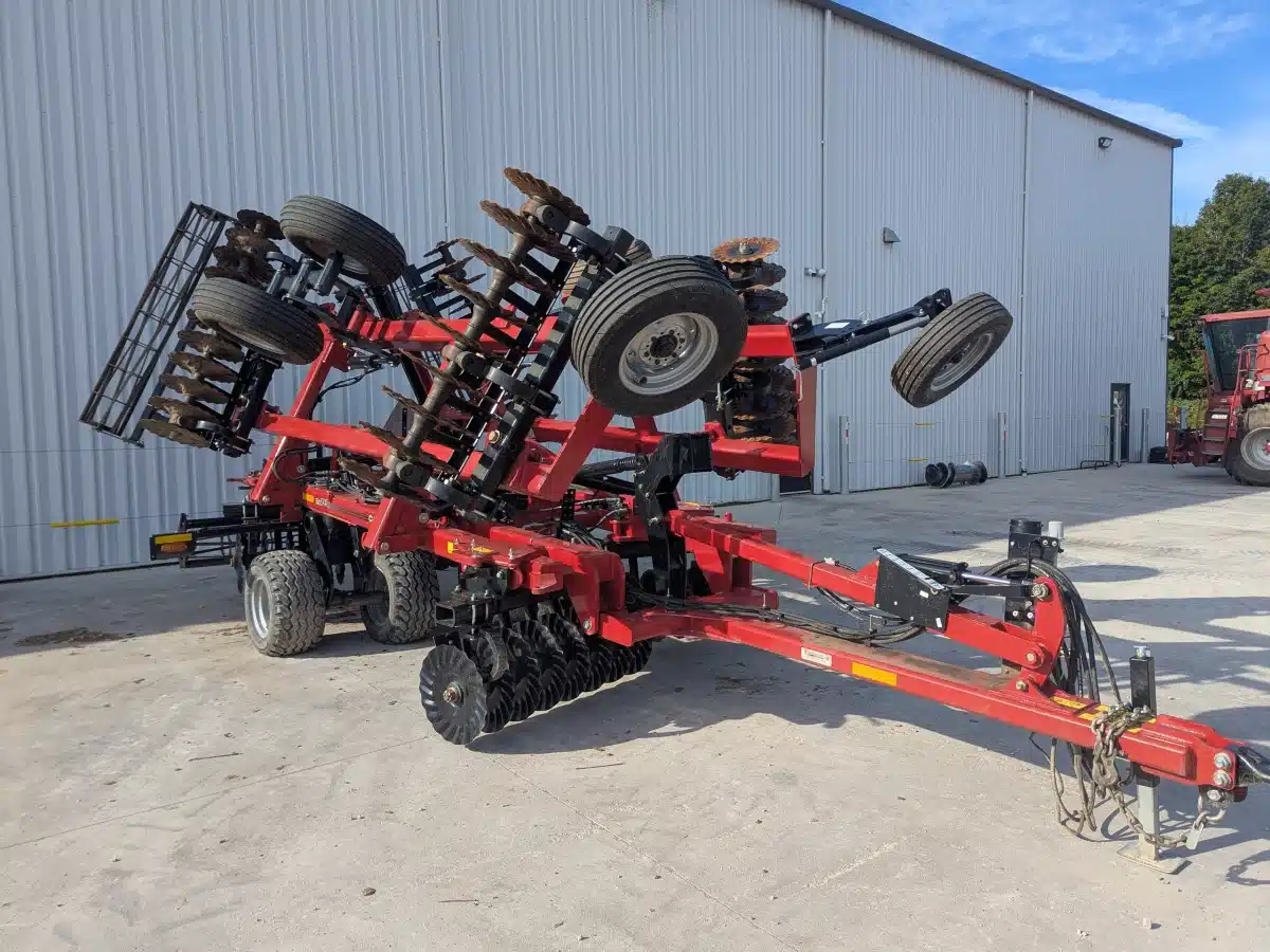 Gallery image 1 for New 2023 Case IH VT-FLEX 435 Vertical Tillage