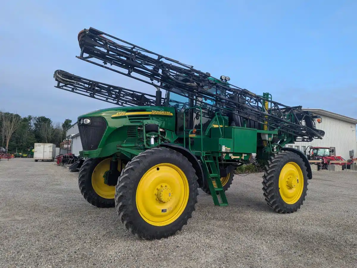Gallery image 1 for Used 2006 John Deere 4720 Sprayer - Self Propelled