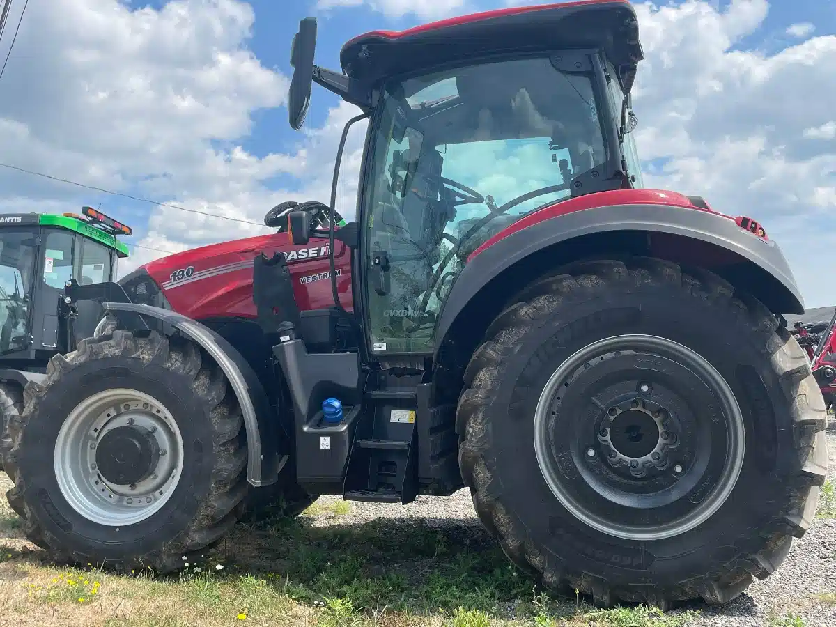Gallery image 1 for New 2024 Case IH VESTRUM 130 Tractor