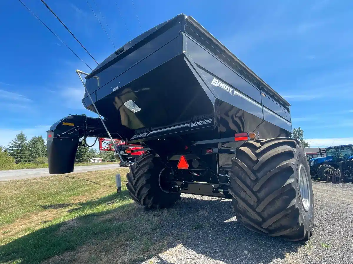 Gallery image 2 for 2025 Brent V1000 Grain Cart