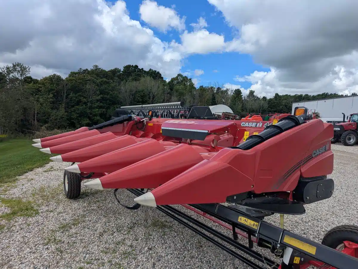 Gallery image 1 for New 2024 Case IH 4406 Header - Row Crop