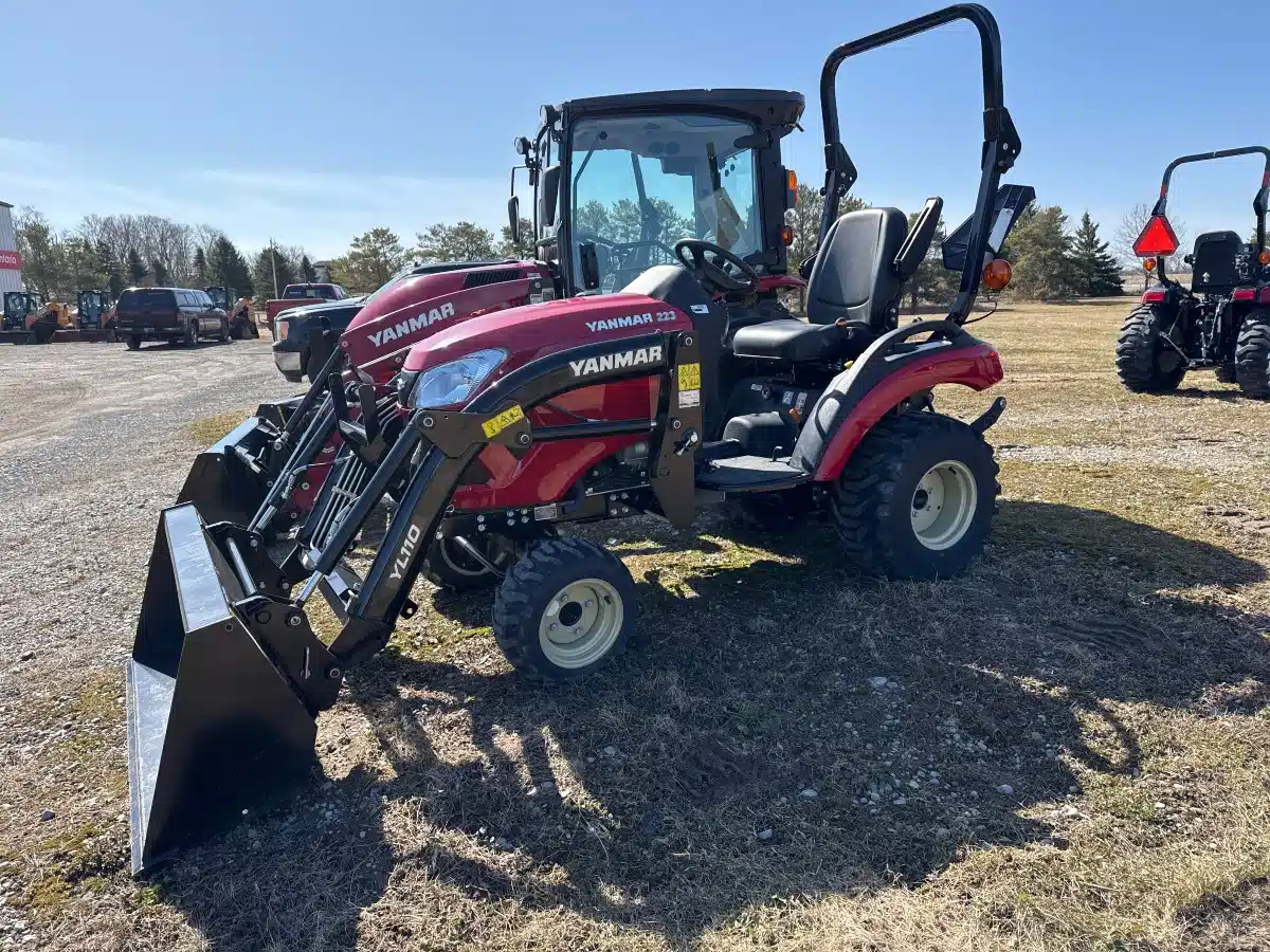 Gallery image 1 for New 2023 Yanmar SA223 Tractor