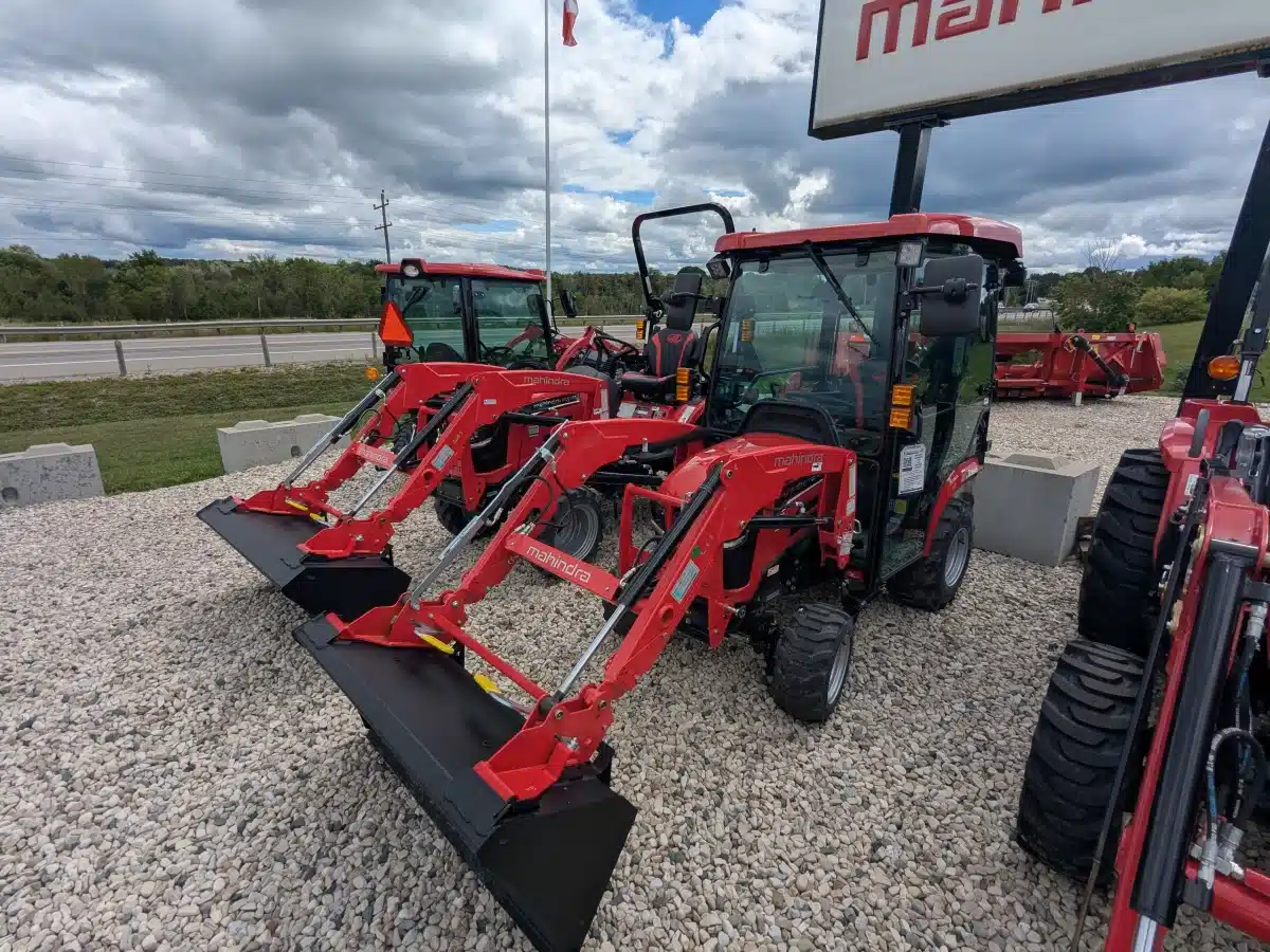 Gallery image 1 for New 2025 Mahindra 1120 Tractor