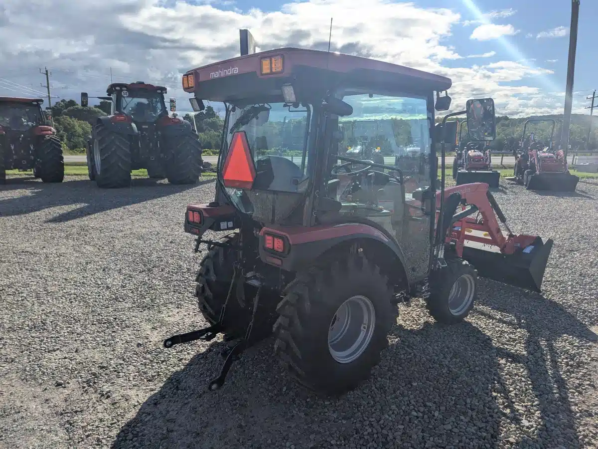 Gallery image 2 for New 2025 Mahindra 21264FHIL Tractor